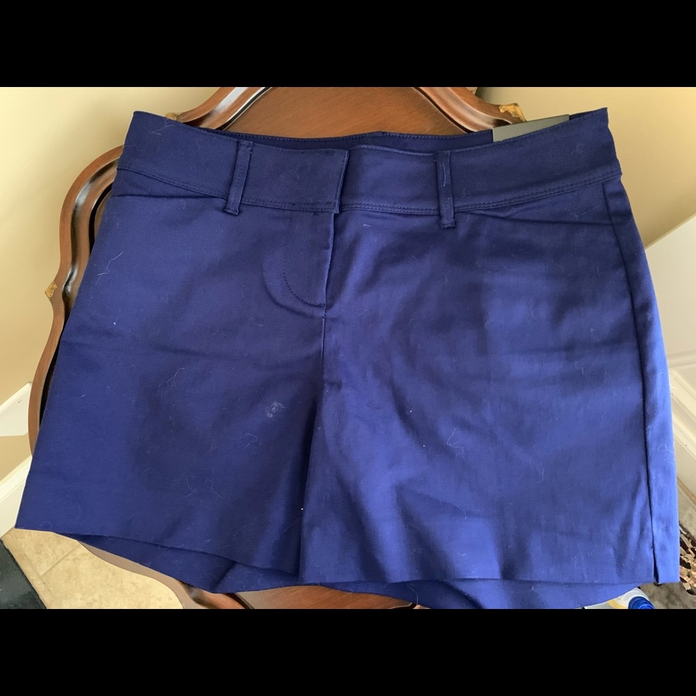NWT The Limited Tailored shorts - size 4
